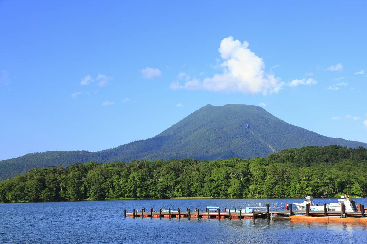 Lake Akan