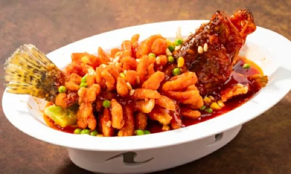 Bund Family Feast · Shanghai Cuisine (The Bund Nanjing Road)