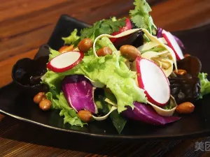 MING DONG KAO ROU GUAN