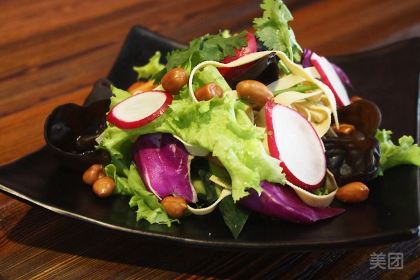 MING DONG KAO ROU GUAN