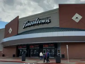 Cinemark Tinseltown 17