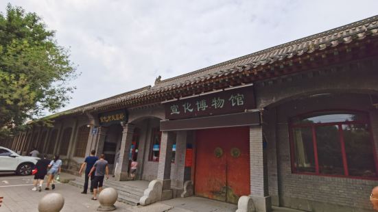宣化博物馆位于中国河北省张家口市宣化区宣府大街64号，馆址为