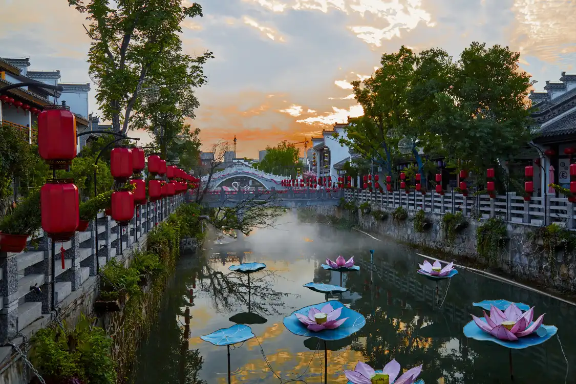 Hotels near Zhongjiang Pagoda