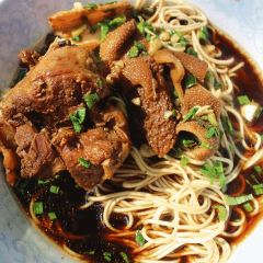 AhMa PanMee User Photo