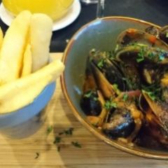 HQ's On William張用戶圖片