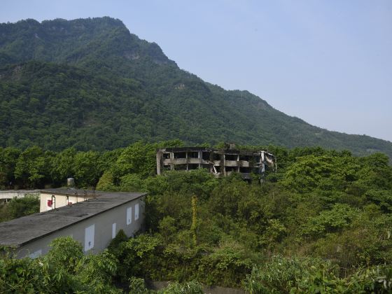 漢旺地震遺址