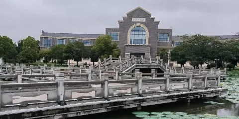 湖北潛江曹禺公園