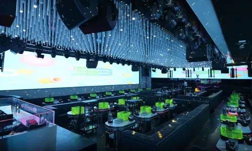 CLUB BOOM