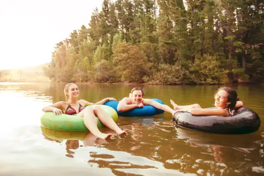 Hotels near Shimen Lake