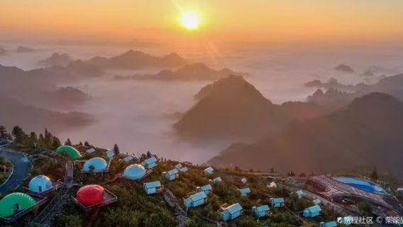 wan ma gui chao guan jing tai