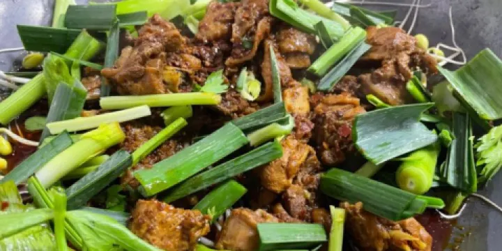 衞城王馬兒雞火鍋