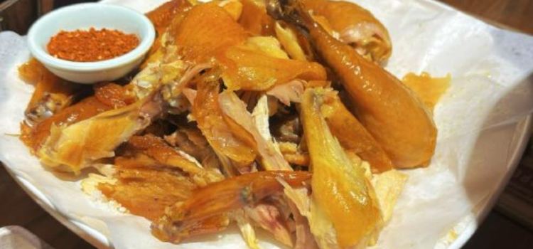 头上红煨盐鸡乡村食府