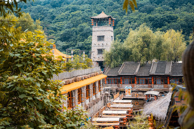 Qianshan Old Courtyard Scenic Spot