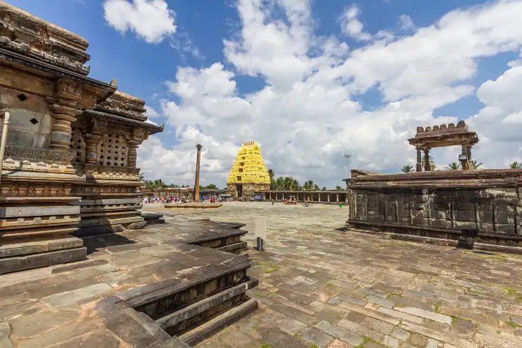 فنادق في Belur