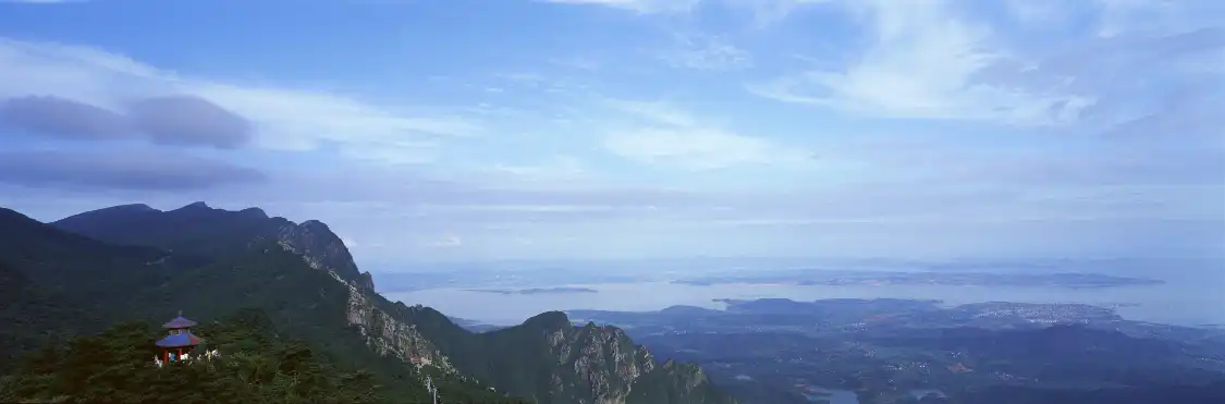 Hotels near Lushan Overpass