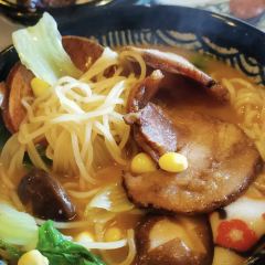 丫丫寿司(钻石名苑店) User Photo