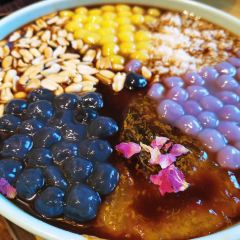 Niancai (yangguangshiji'aotelaisidian) User Photo