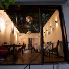 Le Coquin Bar Bistro User Photo