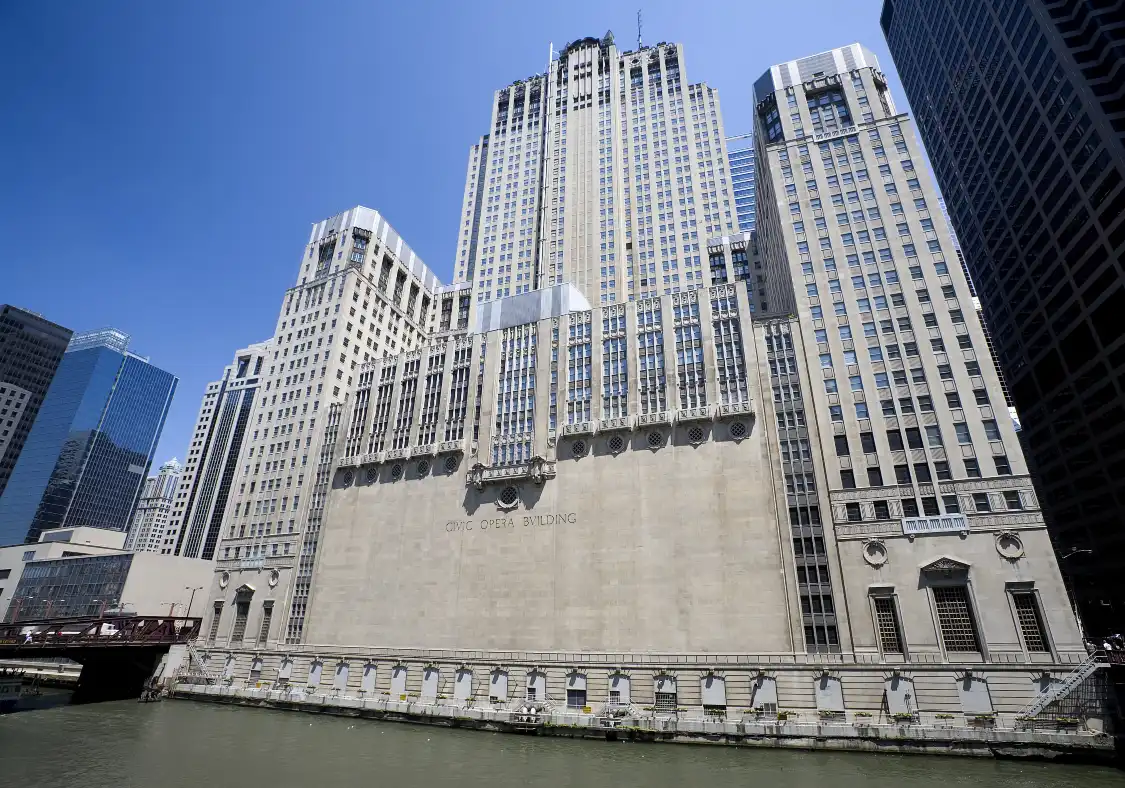 Hotels near Lyric Opera of Chicago
