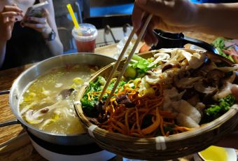 DIAN CHU XIAO GUO BA User Photo