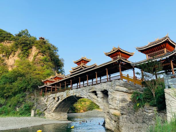 Shiqiao Village