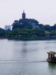 Jinshan Lake Amusement Park
