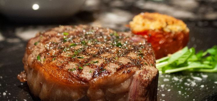 Tutti Mangia Italian Chophouse