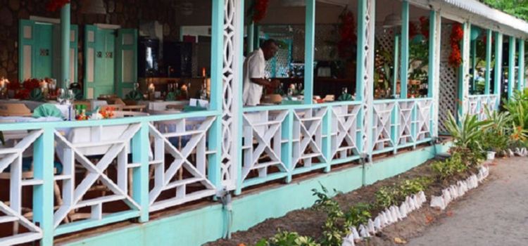 Oualie Beach Restaurant