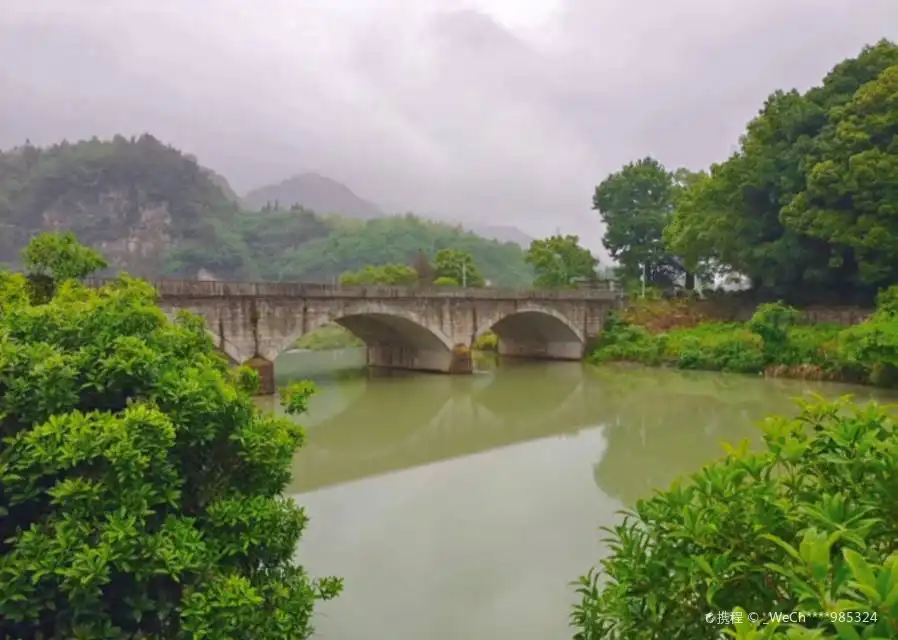 다시춘 주변 호텔
