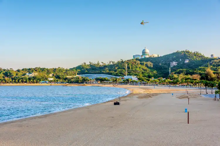 Hotels near Golden beach