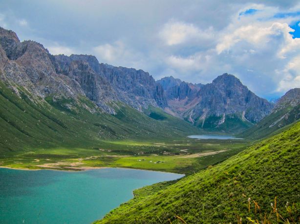 Xiannv Lake Scenic Area