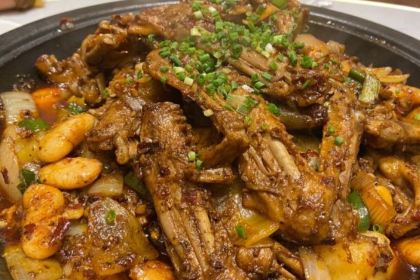 六月雪干锅(诗城路店)