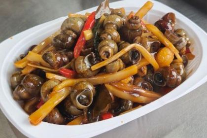 金弟炒螺蛳粉(驾鹤店)