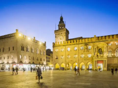 Эмилия-Романья: популярные Ночные места