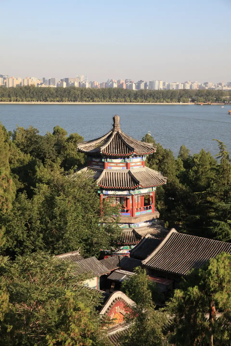 2_shan se hu guang gong yi lou