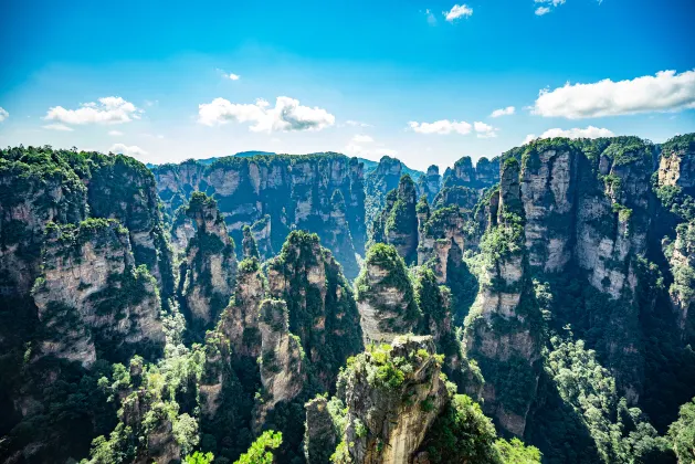 Tiket flight Zhangjiajie ke Kunming