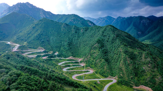 Twelve-turn Hillside