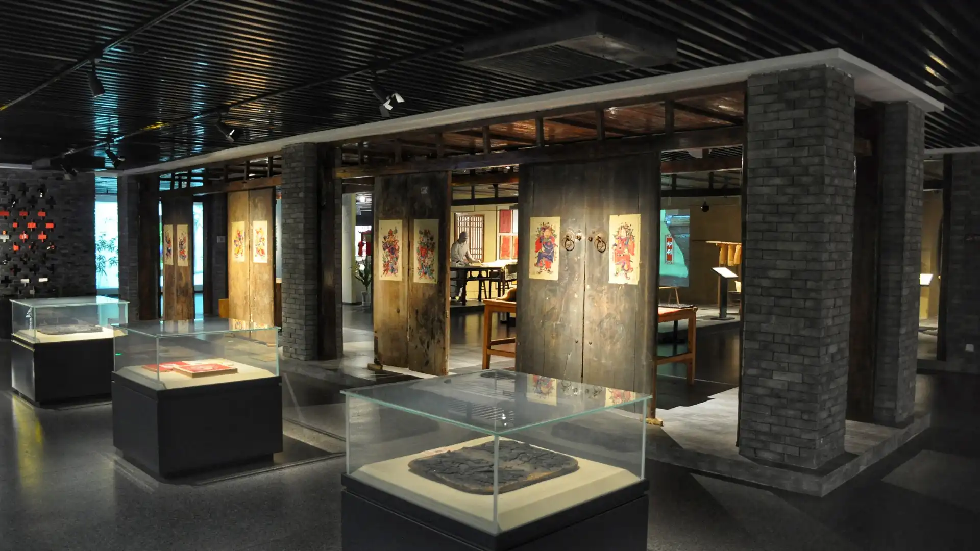 Hotels near Liangping Museum