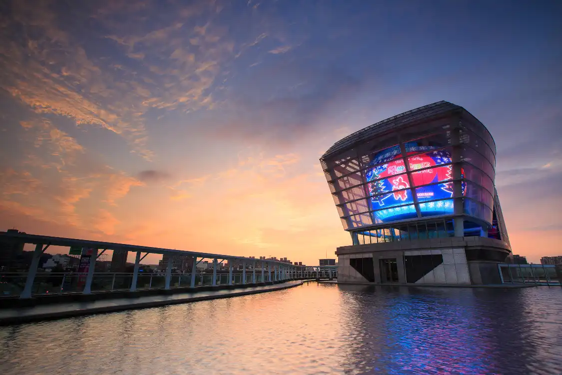 Hotels near World Expo Taiwan Pavilion