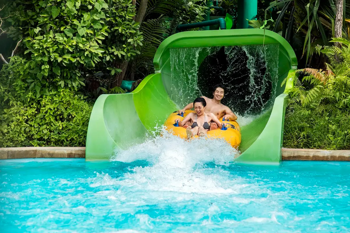 4_Adventure Cove Waterpark