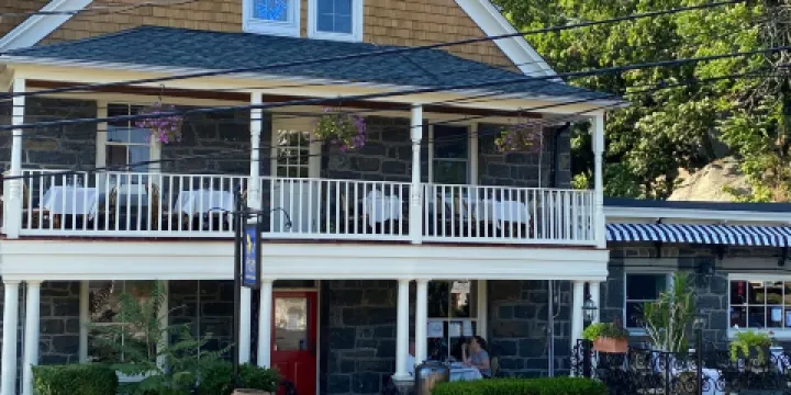 Polpo Restaurant & Saloon