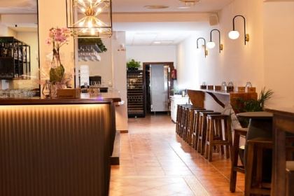 4 ELEMENTOS RESTAURANTE