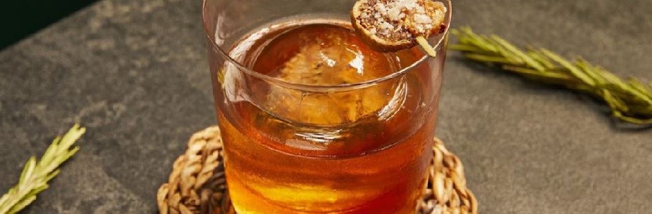 Warm Up Cocktail bar