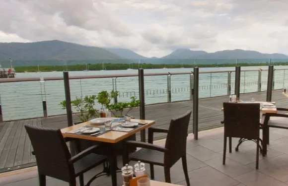 Dundee’s Restaurant