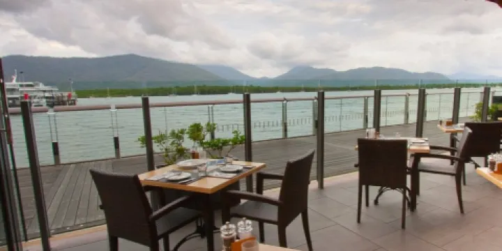 Dundee’s Restaurant