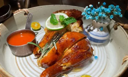 相遇鐵板魚頭蛙(西津渡店)