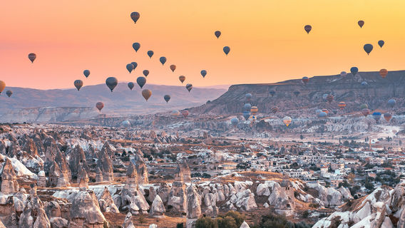 Sunrise Sightseeing in Goreme