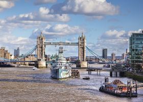 Hotels near London Eye London