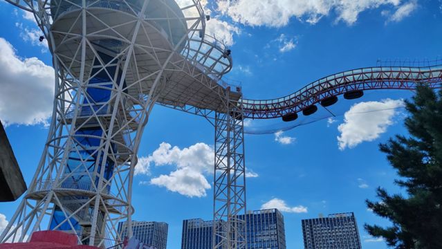 rong chuang le yuan xing kong ta