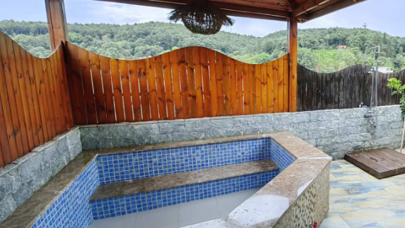 Bishuiwan Hot Spring